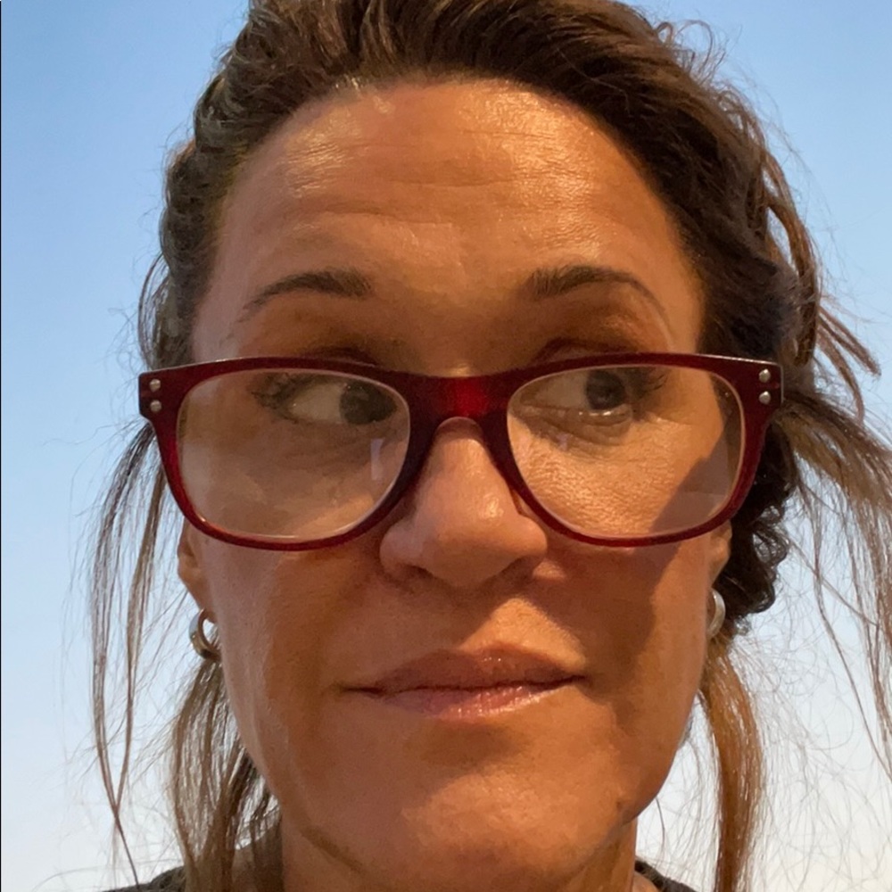 Meet your Posher, Tiffany